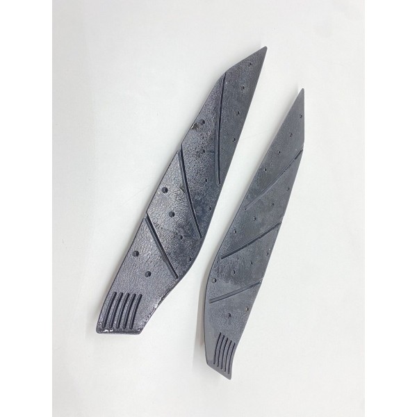 PAIR OF FLOOR MATS RIGHT LEFT YAMAHA XMAX X-MAX 125 250 2005-2009