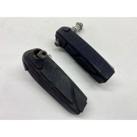 REPOSE-PIEDS PASSAGER ARRIÈRE DROIT MALAGUTI CENTRE 125 160 2008-2011