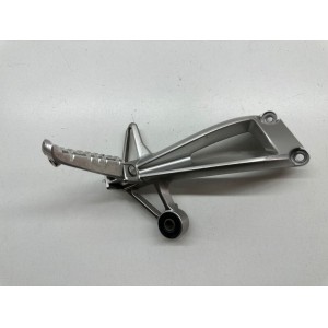 PEDALINA PENA PASSEGGERO POSTERIORE SX YAMAHA FAZER FZ1 1000 2006-2015-2016 2