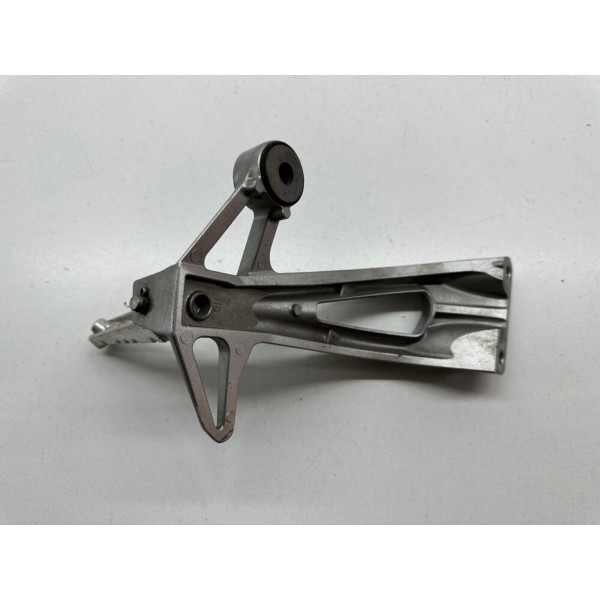 PEDALINA PENA PASSEGGERO POSTERIORE SX YAMAHA FAZER FZ1 1000 2006-2015-2016