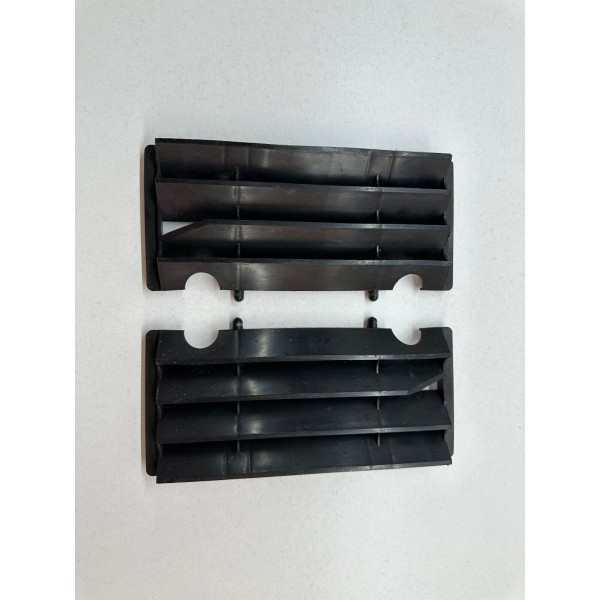 GRIGLIA CALANDRA RADIATORE DX SX HM  CRE A 50 X 2T ANNO 2007