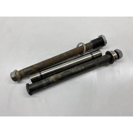 PASADOR EJE BASCULANTE YAMAHA YZF R6 2006-2015