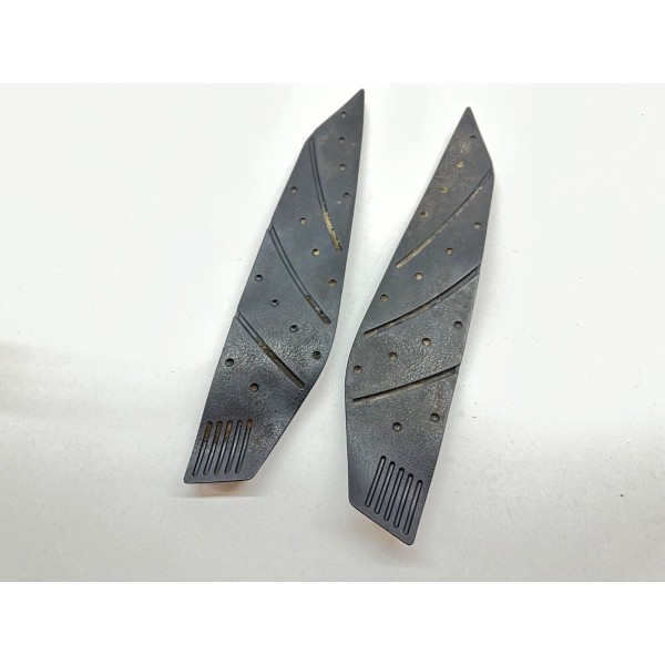 COPPIA TAPPETTINI PEDANA POGGIA PIEDI YAMAHA XMAX X-MAX 125 250 2007-2009