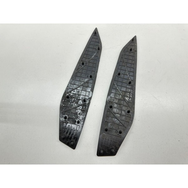COPPIA TAPPETTINI PEDANA POGGIA PIEDI YAMAHA XMAX X-MAX 125 250 2007-2009
