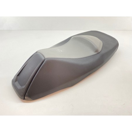 KYMCO DTX 360 ABS SILLÍN 2022 77200-AHG5-E00-T01