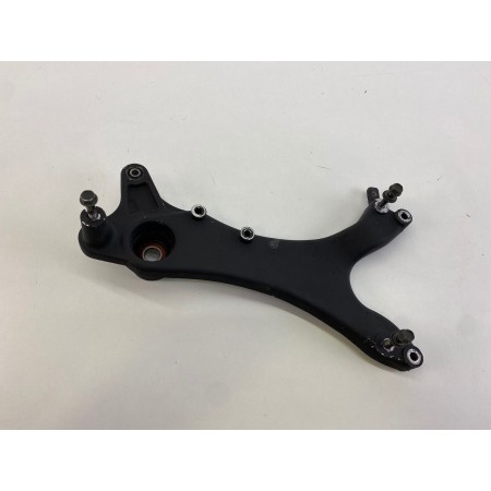 STAFFA SUPPORTO MOTORE MARMITTA RUOTA KYMCO AGILITY 125 150 R16 4T 2008-2013