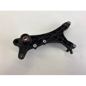 STAFFA SUPPORTO MOTORE MARMITTA RUOTA KYMCO AGILITY 125 150 R16 4T 2008-2013 2