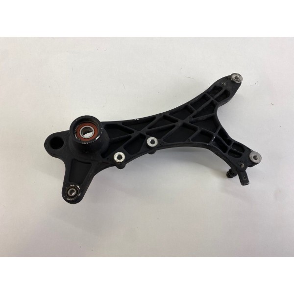 STAFFA SUPPORTO MOTORE MARMITTA RUOTA KYMCO AGILITY 125 150 R16 4T 2008-2013