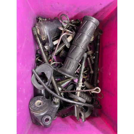 KIT VITERIA VITI BULLONI KAWASAKI ZR7 ZR-7 1999-2004