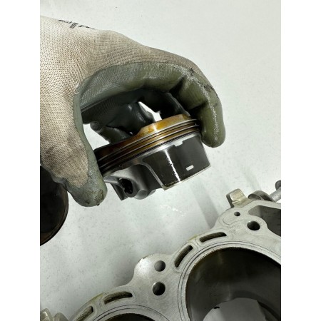 UPPER ENGINE CRANKCASE CYLINDERS PISTONS DUCATI PANIGALE STREETFIGHTER V4S V4 S