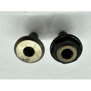 COPPIA PERNI VITI MOZZO POSTERIORE CARDANO BMW R 850 R R28 R850 R 1999-2000-2007