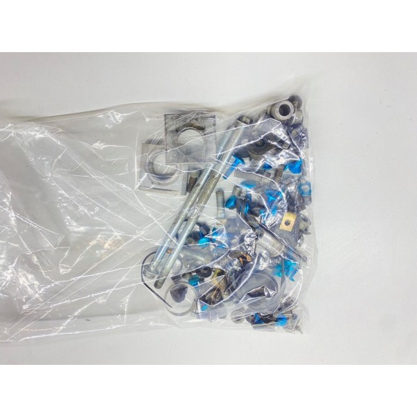 JUEGO TORNILLOS PERNOS SUZUKI GSXR GSX-R 600 1997-2000