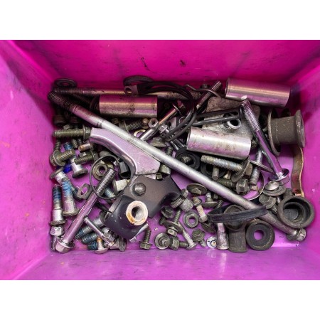 KIT VIS BOULONS SUZUKI SV 650 2000-2001-2002