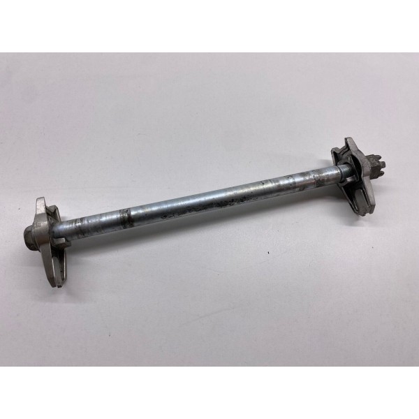 PERNO ASSE RUOTA POSTERIORE KAWASAKI ER-6N ER6N ER6F 2009-2011