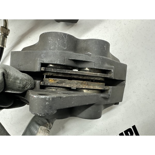 RIGHT FRONT BRAKE CALIPERS TRIUMPH SPRINT RS...