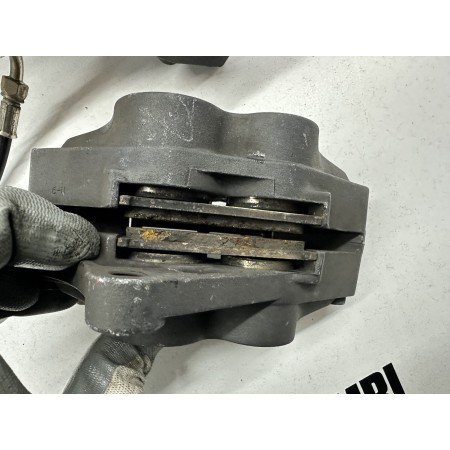 RIGHT FRONT BRAKE CALIPERS TRIUMPH SPRINT RS 955 i 1998-2004