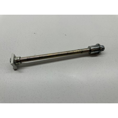 AXE DE ROUE ARRIÈRE YAMAHA MT-03 660 2006-2014