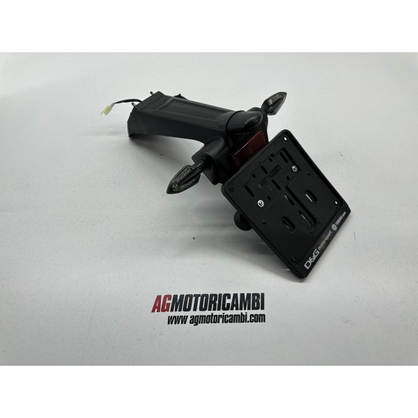 PORTA TARGA POSTERIORE FRECCE DX SX YAMAHA...