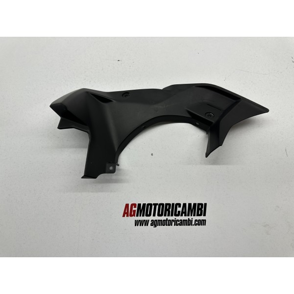 RIGHT-HAND INSTRUMENT PANEL COVER YAMAHA YZF-R...