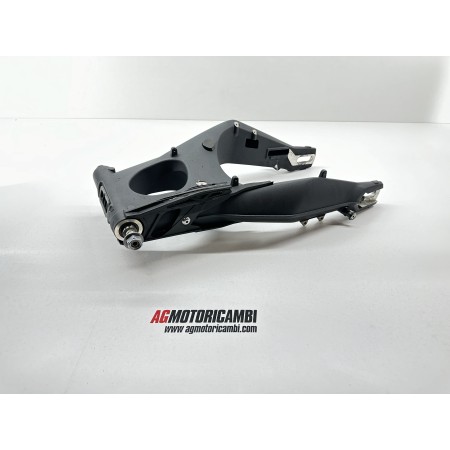 FORCELLONE POSTERIORE TRIUMPH STREET TRIPLE 675 ABS 2013-2017