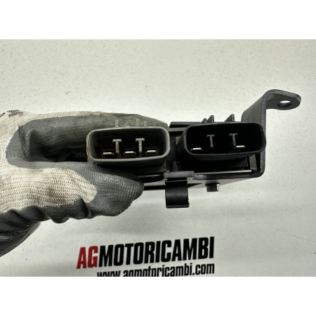 RÉGULATEUR DE TENSION TRIUMPH STREET TRIPLE 675 ABS 2013-2017