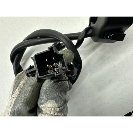 INTERRUPTOR DE ENCENDIDO DERECHO TRIUMPH STREET TRIPLE 675 ABS 2013-2017