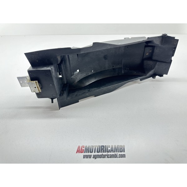 PLASTIC MUDGUARD UNDER TAIL KAWASAKI ZZR 1100 C...