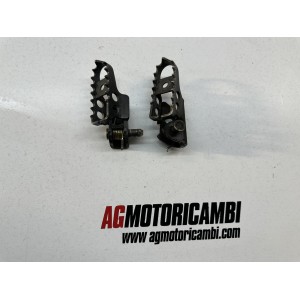 COPPIA PEDALINE POGGIA PIEDI PASSEGGERO DX SX YAMAHA DT... 2