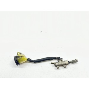 HONDA DEAUVILLE 650 2002-2005 HAUPTBREMSZYLINDER HINTEN 2