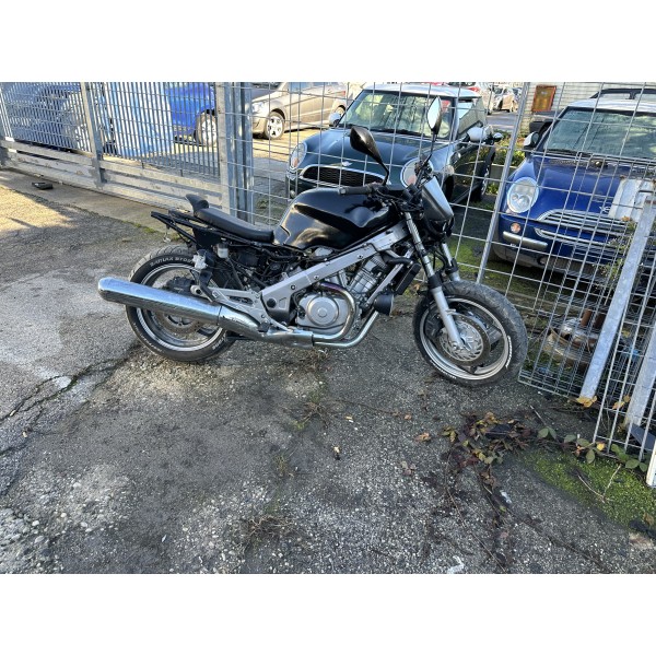 RÉGULATEUR DE TENSION HONDA DEAUVILLE 650...