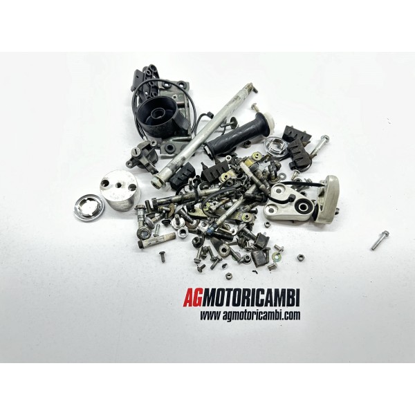 KIT VITI VITERIA BULLONI SUZUKI BANDIT 1200...