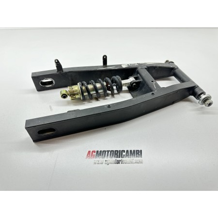 FORCELLONE POSTERIORE YAMAHA FZ6 s2 2006-2011