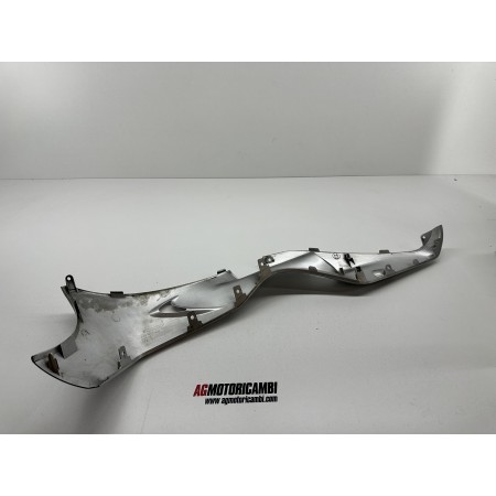 SIDE PANEL UNDER FOOTREST LEFT SUZUKI BURGMAN 400 2004-2005