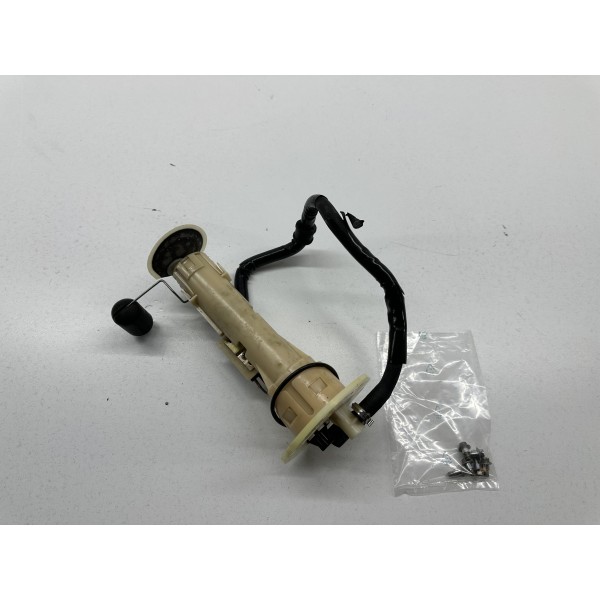 POMPE A ESSENCE KAWASAKI J 300 2014-2016