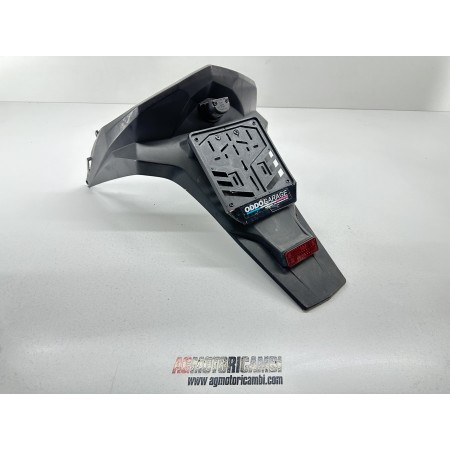 PARAFANGO POSTERIORE PORTATARGA KAWASAKI J 300 2014-2016