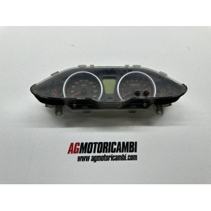 COMPTEUR D'INSTRUMENTATION 39000 KM SUZUKI BURGMAN 400...