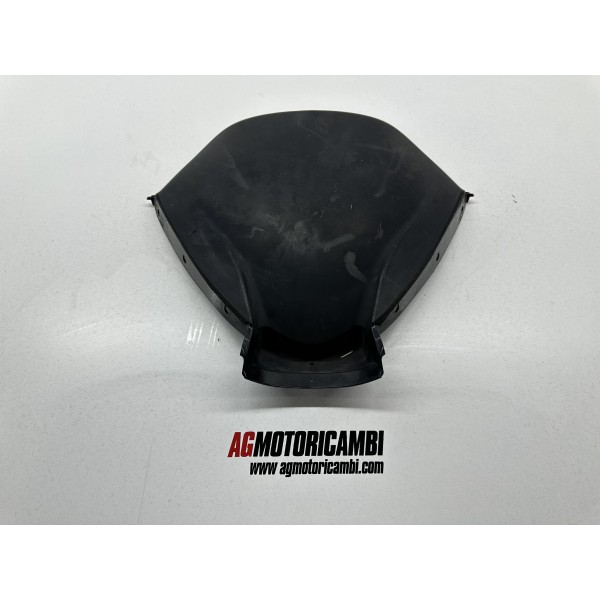 CACHE GUIDON PLASTIQUE SUZUKI BURGMAN 400...
