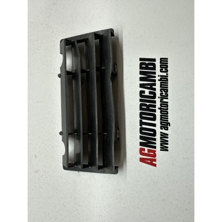 REJILLA DEL RADIADOR HM 50 2T CRE