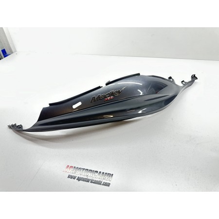 CARÉNAGE ARRIÈRE DROIT PIAGGIO MEDLEY 125 4T E4 2016-2019