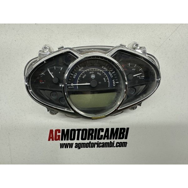 INSTRUMENTATION KM COUNTER PIAGGIO MEDLEY 125...