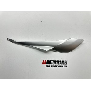 SEITENTEIL UNTER TRITTBRETT LINKS PIAGGIO MEDLEY 125 4T...