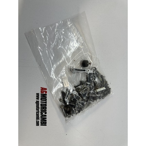 KIT TORNILLOS PIAGGIO MEDLEY 125 4T E4 2016-2019