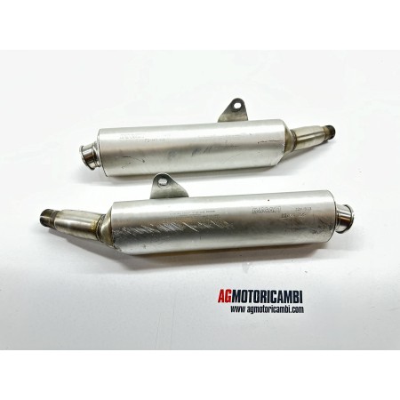 PAR DE SALIDAS DE ESCAPE DERECHAS DUCATI MONSTER 750 1999-2000-2001