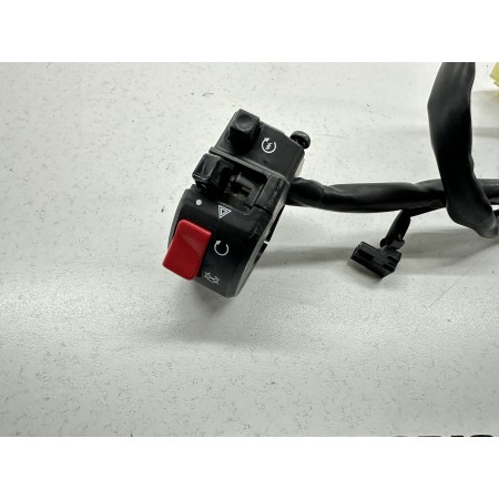 INTERRUPTOR BASCULANTE DERECHO EN SUZUKI V-STROM 1000 2014-2017