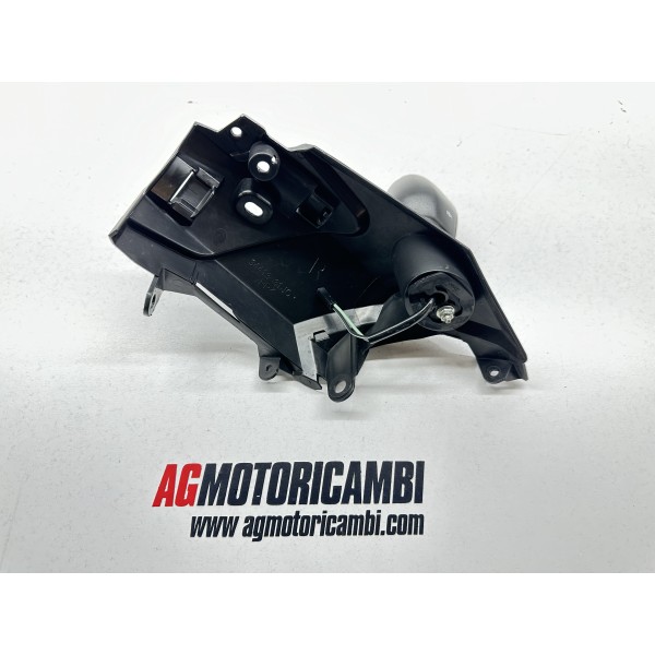 PLASTIC FRONT LEFT INDICATOR BRACKET SUZUKI...