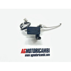 FRONT BRAKE MASTER CYLINDER RIGHT SUZUKI V-STROM 1000...