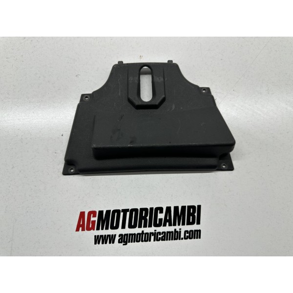 PLASTICA COVER BATTERIA GILERA RUNNER 50 SP 2T...