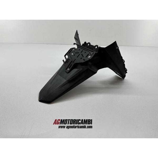 SUPPORT DE PLAQUE D'AILE YAMAHA TRICITY 125...