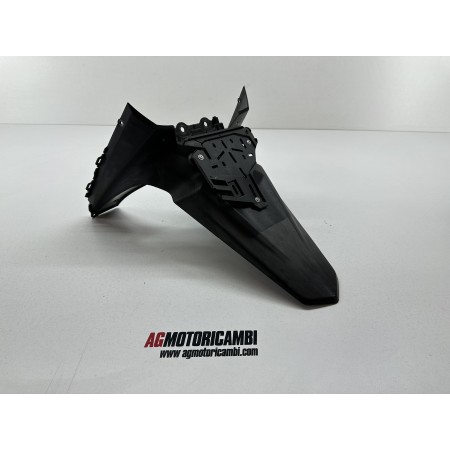 PARAFANGO PORTATARGA YAMAHA TRICITY 125 2014-2017