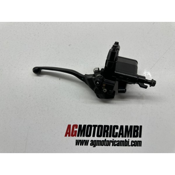 HAUPTBREMSZYLINDER HINTEN LINKS YAMAHA TRICITY...